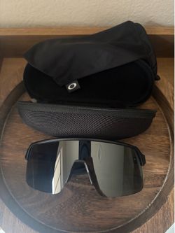 Oakley Sun Glasses