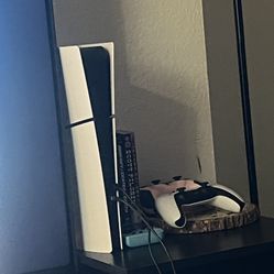 PlayStation®5 Digital Edition 825GB – Fortnite Flowering Chaos Bundle 