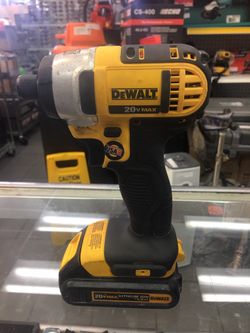 DEWALT impact driver drill 1/4” cordless with 20v battery