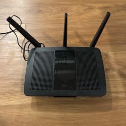 Linksys EA7500 WiFi Wireless Router