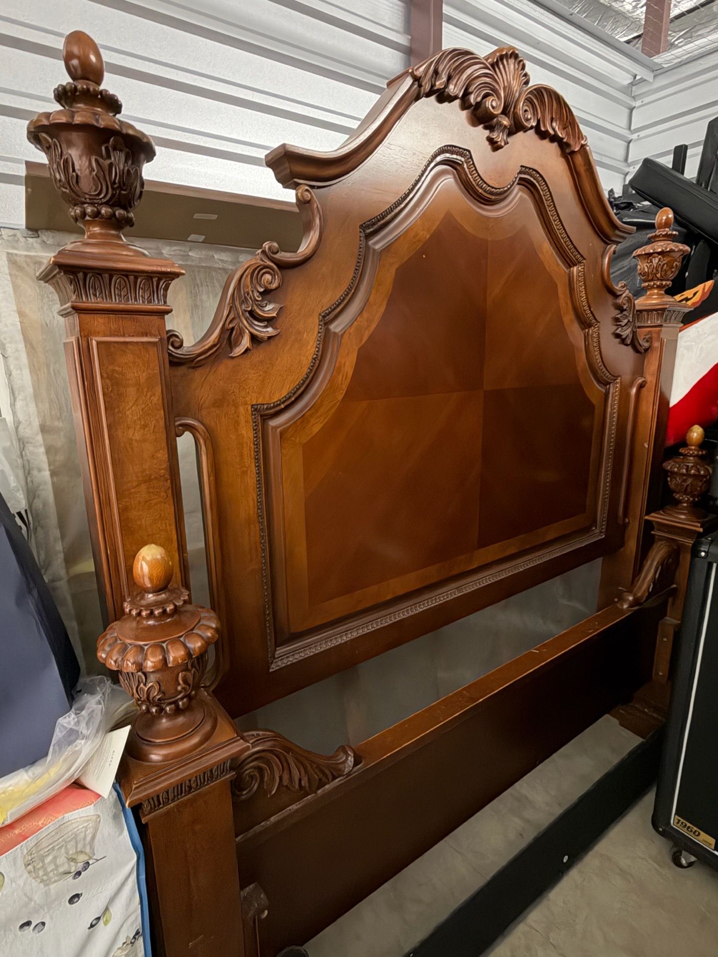 Wood queen size bed