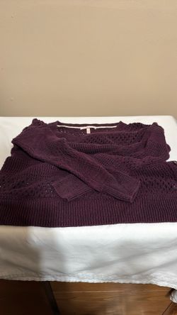 Victoria’s Secret Girls Size L Sweater