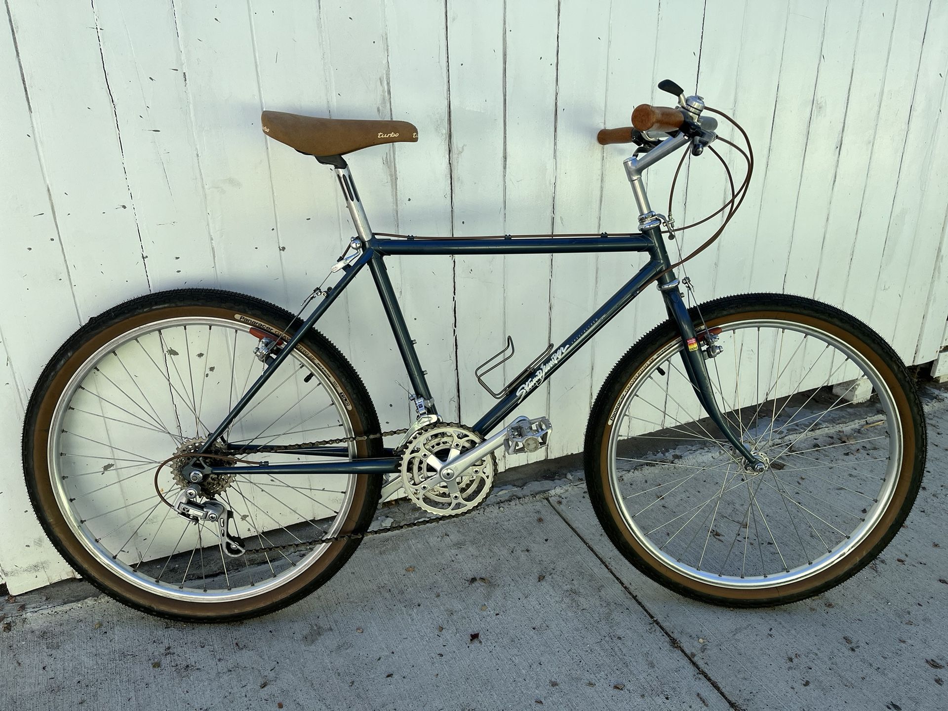 1985 Specialized Stumpjumper 18" Steel Mountain Bike
