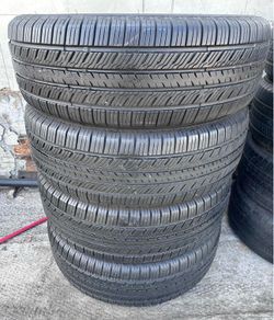 Yokohama avid ascend LX 225/60R17
