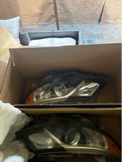 2012 Toyota Camry headlights
