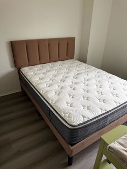 Queen bed