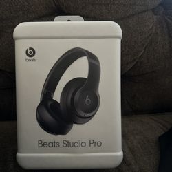 Beats Studio Pro 