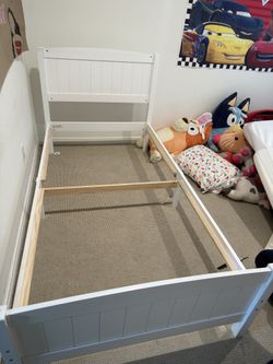 Twin Size Bedframe