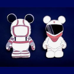 Set Of 2 Disney Pins 