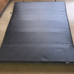 Tonneau Bed Cover 