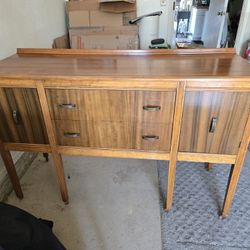 Antique Buffet. 1920s-1930. Almost Perfect Condition