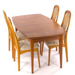 Benny Linden Design 4 Dining Chairs with Coordinating Wood Table MCM Set