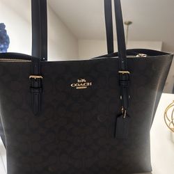 Coach Tote 