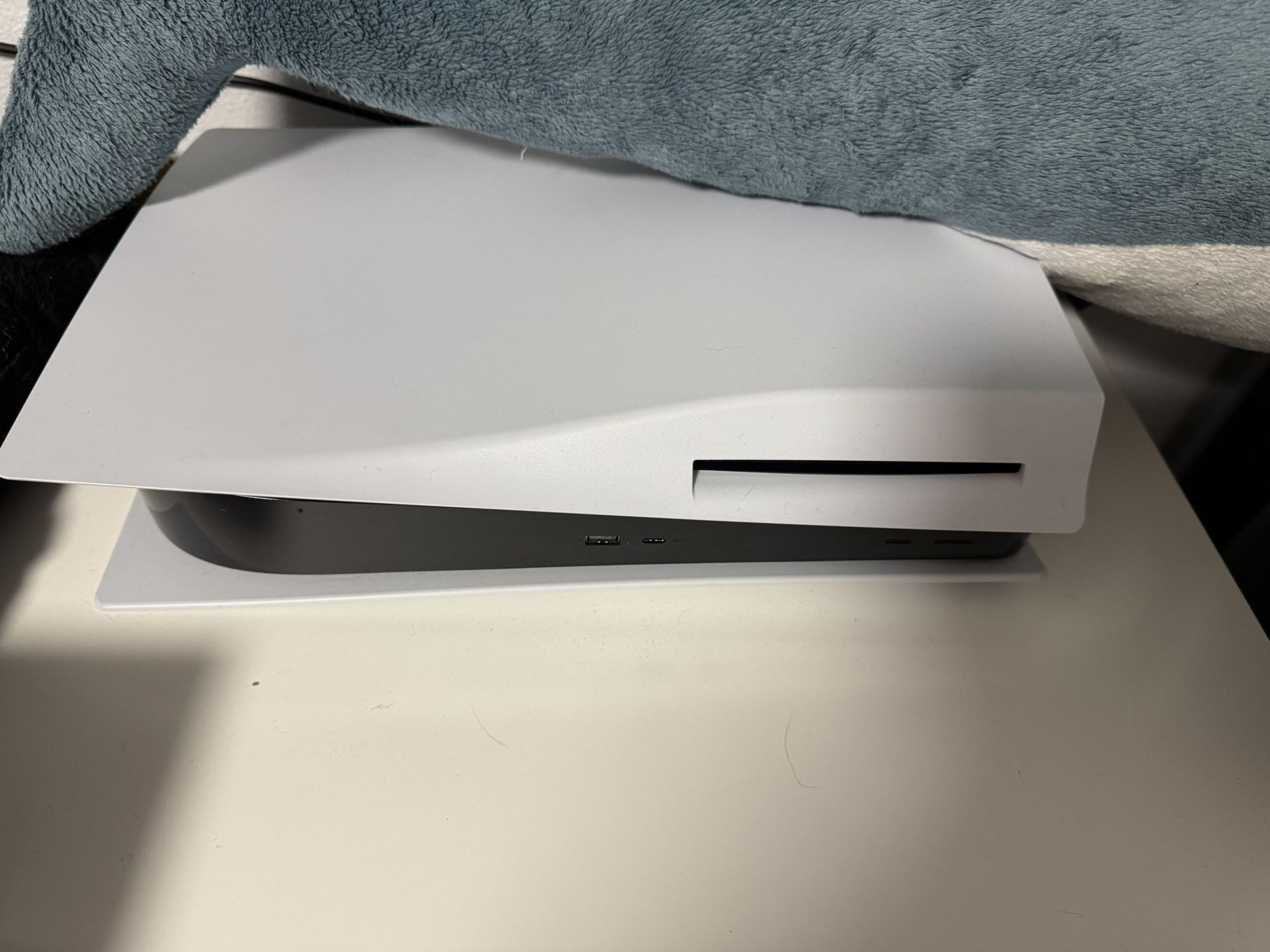 in good condition ps5