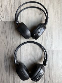 2 Vizualogic 90-3040 Dual Channel Fold Flat IR Wireless Headphones