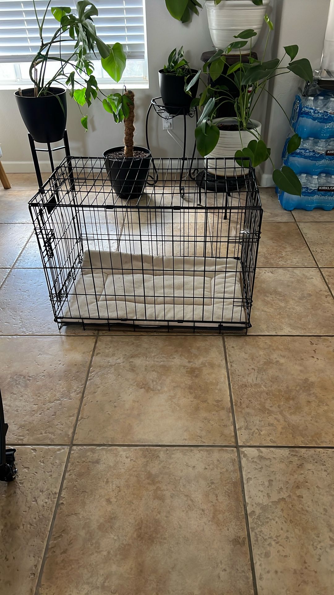 Dog crate Medium Size