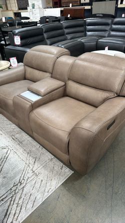 Deluxe power loveseat recliner