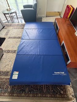 Tumbl Trak Mats (5) 8’ x 4 x 2”