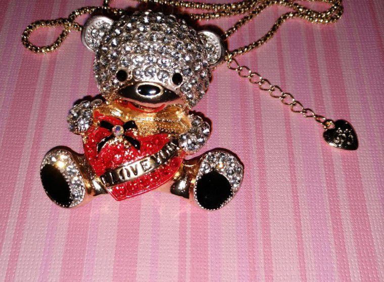 Nwt 3D Betsey Johnson Crystal Teddy Bear Necklace