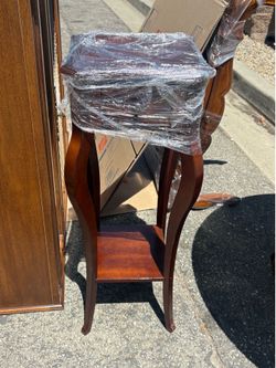 Small cherry wood stand