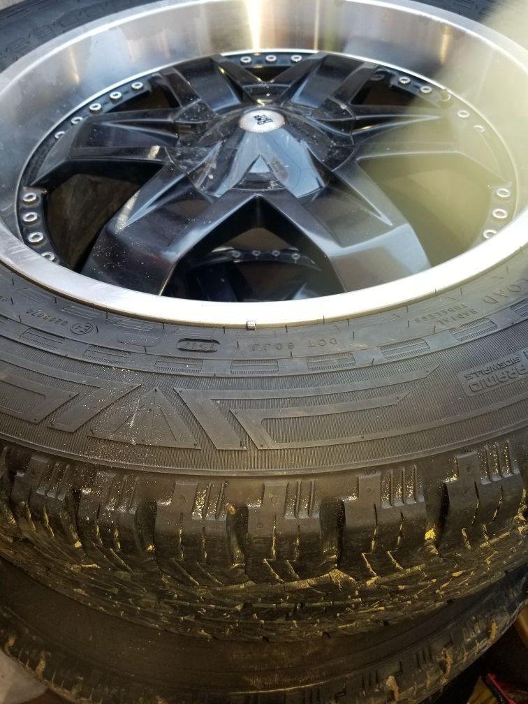 I got tires and rim for sale 6 lugs the tires is 275/55 R20