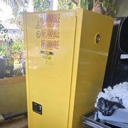 Uline Flammable Liquid Storage Cabinet