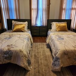 Twin Beds 