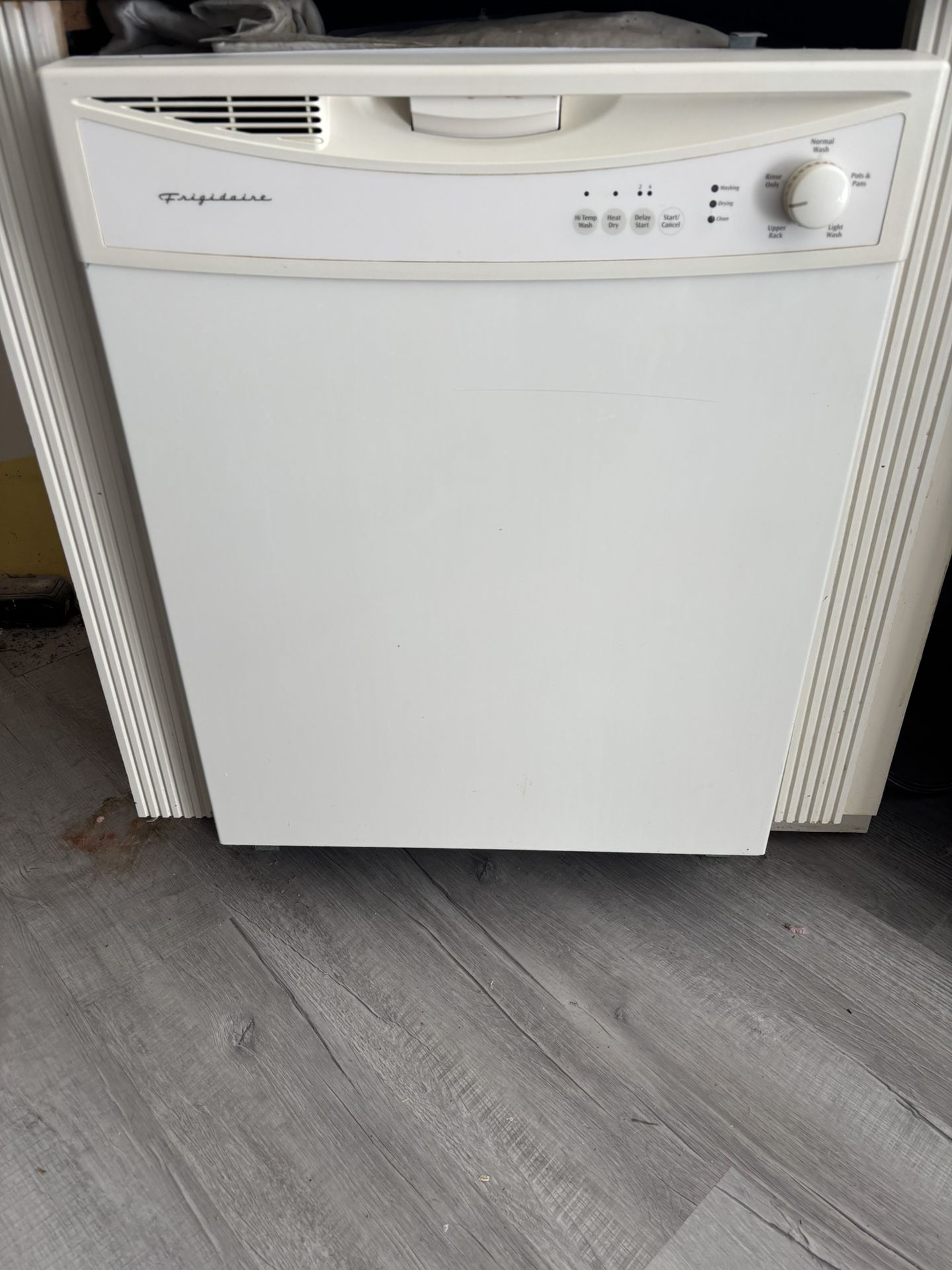 Dishwasher - Frigidaire