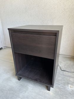 Nightstand / Side Table