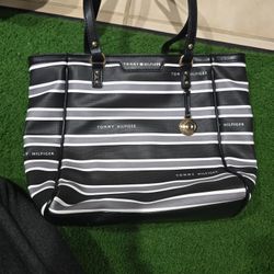 Tommy Hilfiger Purse