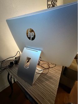 HP Pavilion All-in-One 23-q114d Touch Desktop