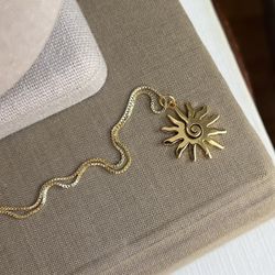 Sun Pendant Necklace ( firm on price )