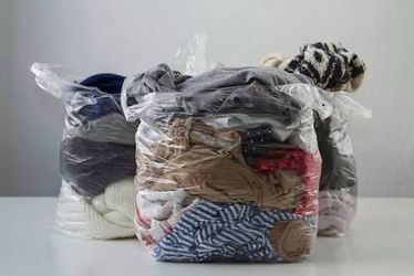 FREE 4 bags of women’s clothes