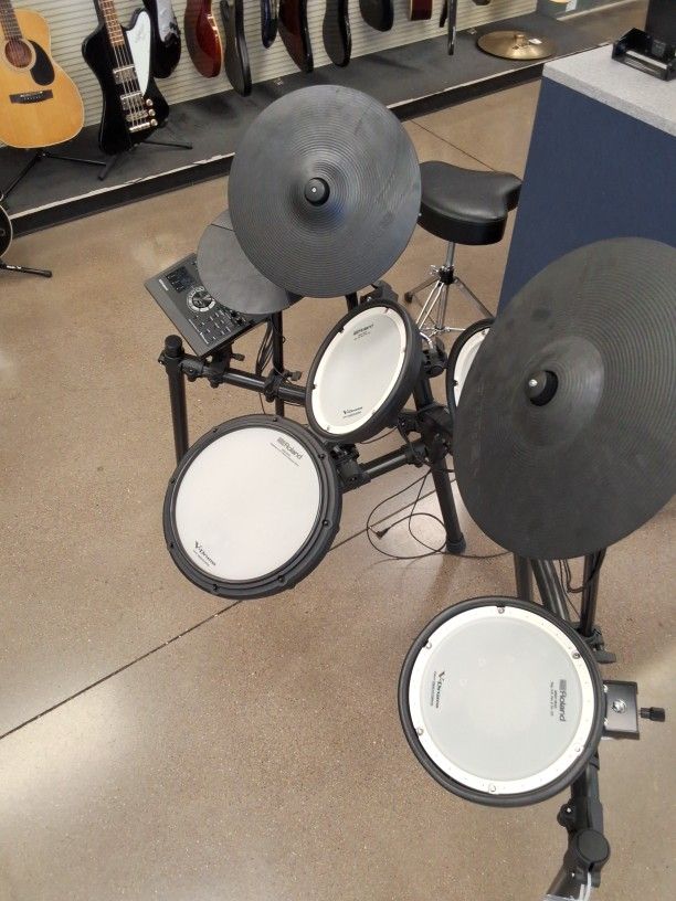 Roland Electric Drum Set V Drums TD-17