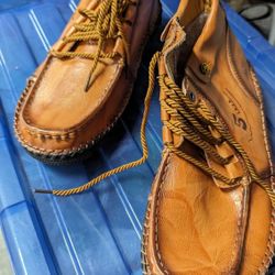 Leather Boots - Like New - Size 11.5 (EUR 45)