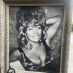 Vintage 1960s black and white large print r&b soul singer