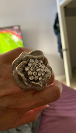 Oversized ring