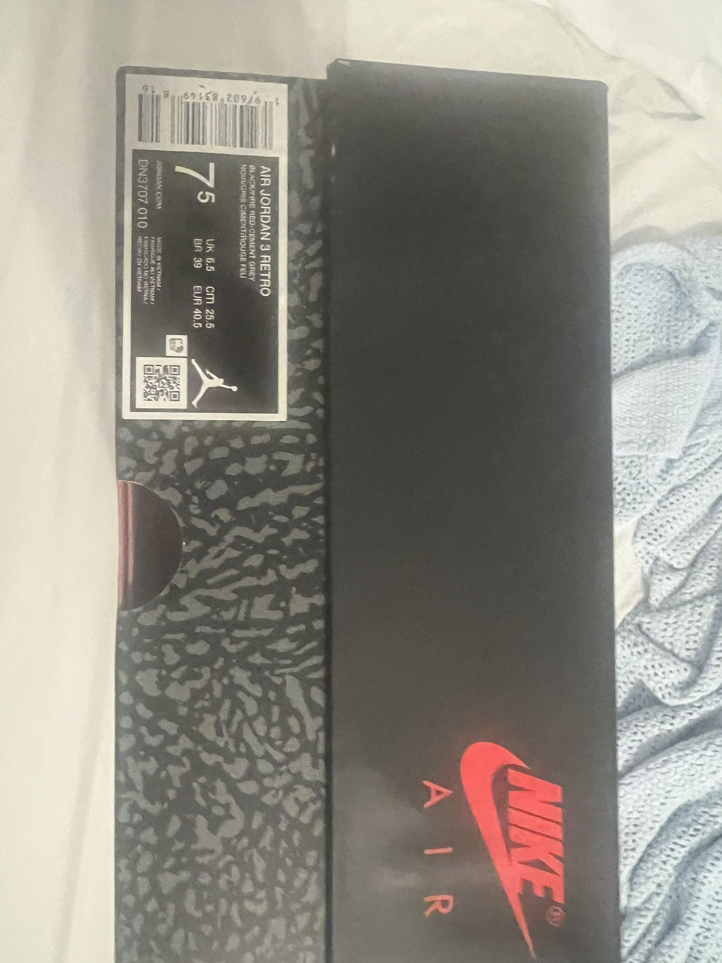 Jordan 3 Black Cement