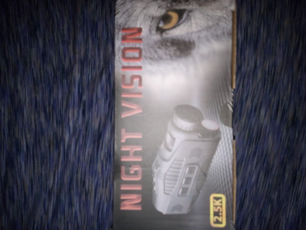 NIGHT VISION INFARED CAMERA/BINOCULARS! BRAND NEW!