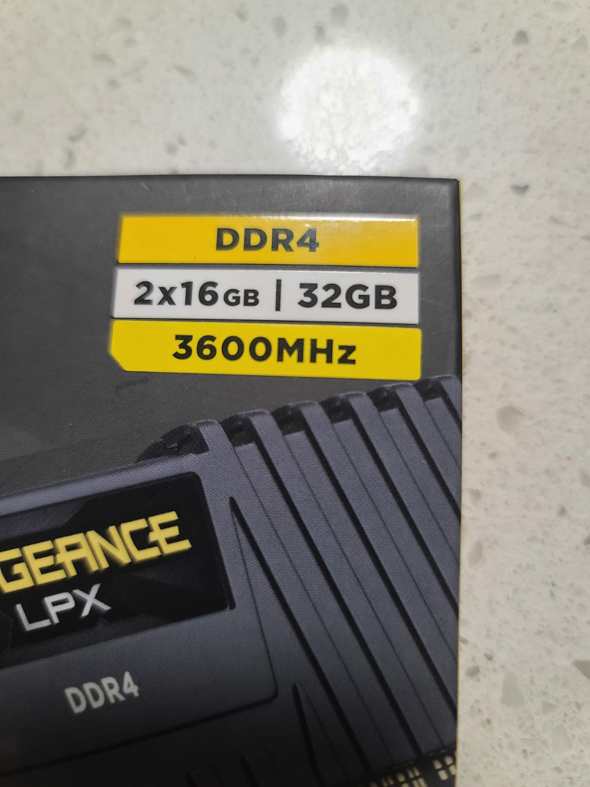 3 x16 gb DDR4 Ram Corsair 3600 hz