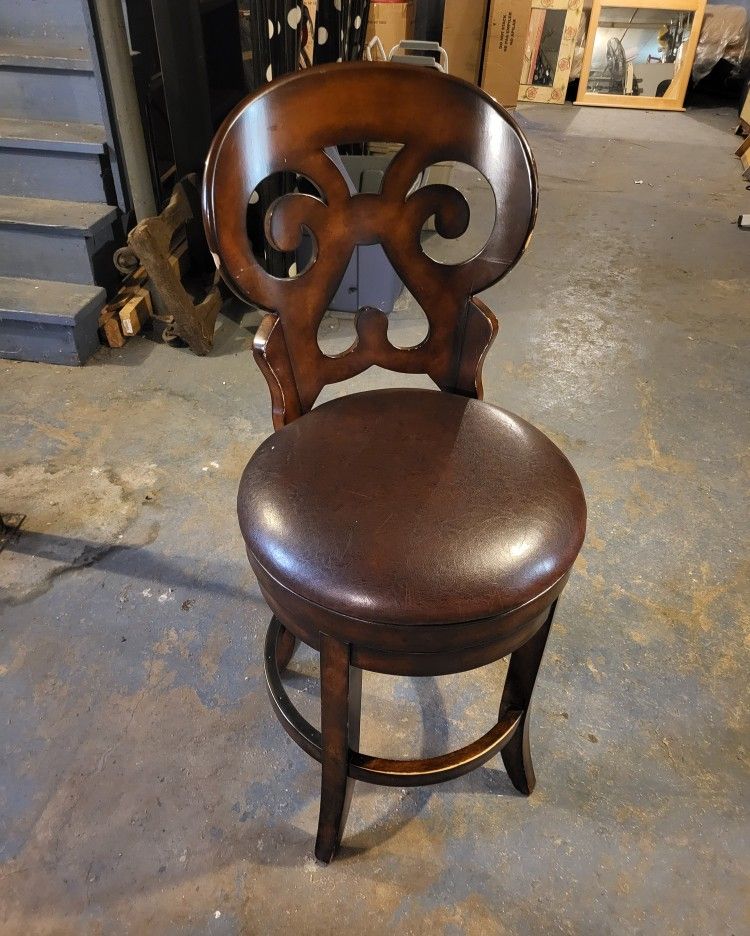 4 Stools