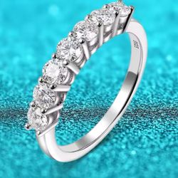 0.7ct Moissanite Wedding Band Ring