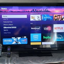 40" TOSHIBA TV   W/ROKU STICK Riviera Beach 