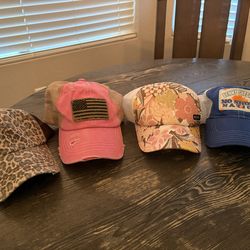 Lot of 4 Women’s Trucker Hats Like CC New