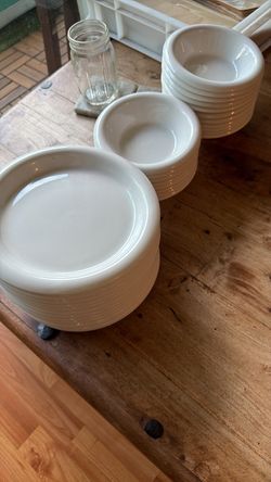 White plates and bowls