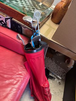 Golf Club Set with Red Bag