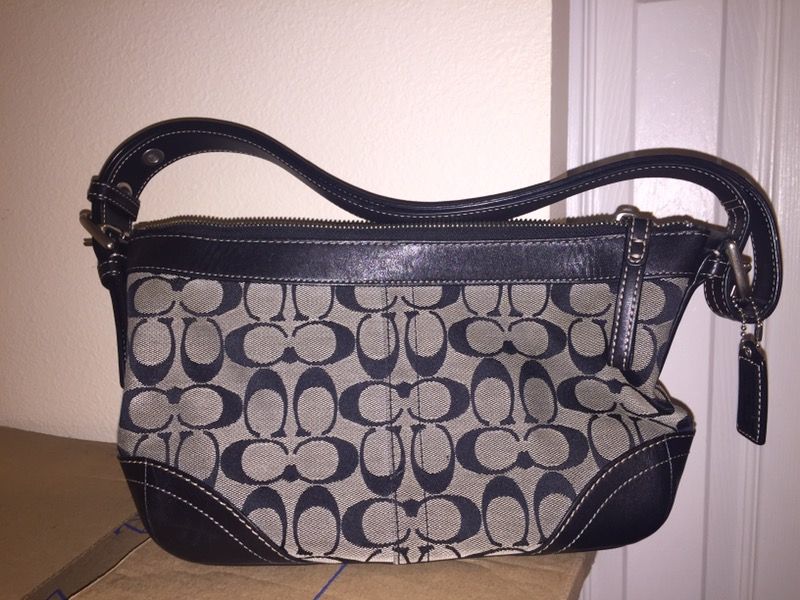 Coach purse (real)