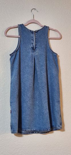 Vestido corto Marca Levis talla XS nuevo