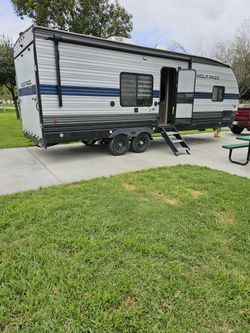 Toy Hauler, Sleeps 6