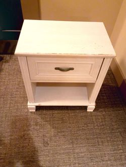 White Wood Nightstand with Drawer and Shelf